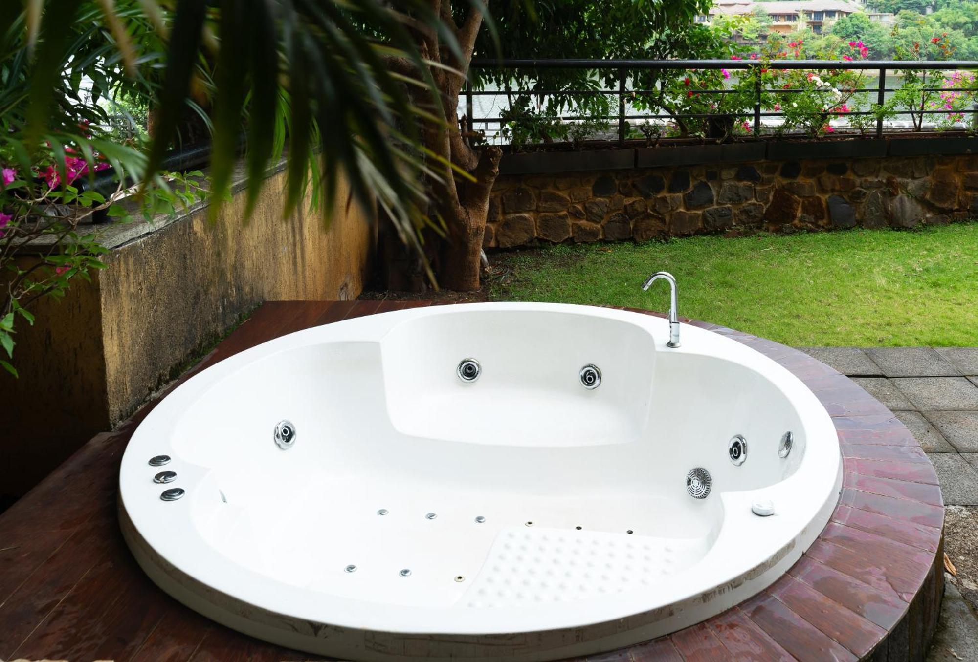 Lavasa Holiday Home Buitenkant foto